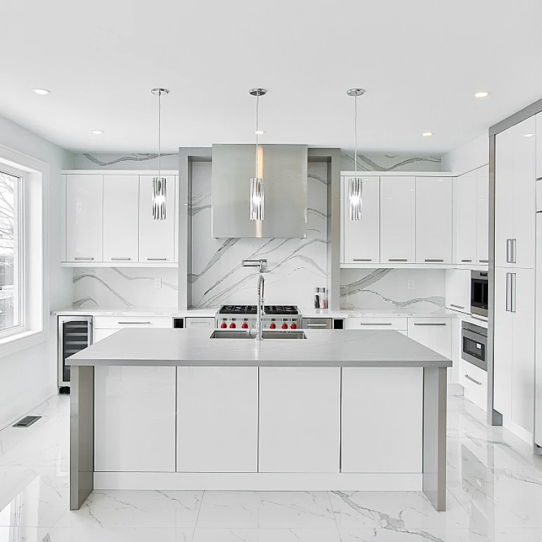 Optimisez votre espace avec une poubelle intégrée au plan de travail