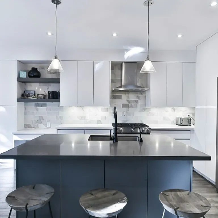 Comment réussir le maintien au chaud dans votre four : astuces et conseils pratiques