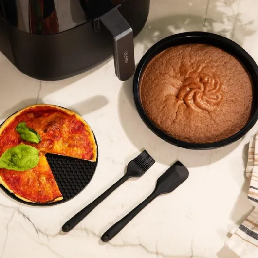 Friteuse sans Huile de 6 L Cecofry Bombastik 6000 Full - Air Fryer de 1700 W, Technologie PerfectCook, Régulation de la Température et du Temps, Contrôle Tactile, 12 Modes, Accessoires Noir - Accessoires 6L