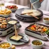 Raclette, crêpière, plancha intérieure : tirer le meilleur de ses appareils conviviaux toute l'année