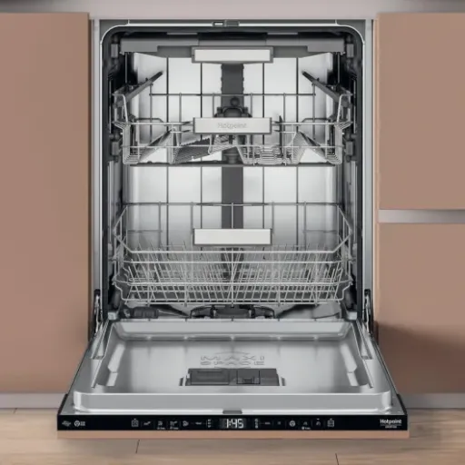 Test Hotpoint H7I HT59 L : un lave-vaisselle encastrable très silencieux qui fait le job sans prise de tête