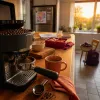 Vivre avec sa machine à café à grains au quotidien : ce qui change vraiment dans la routine d'une famille