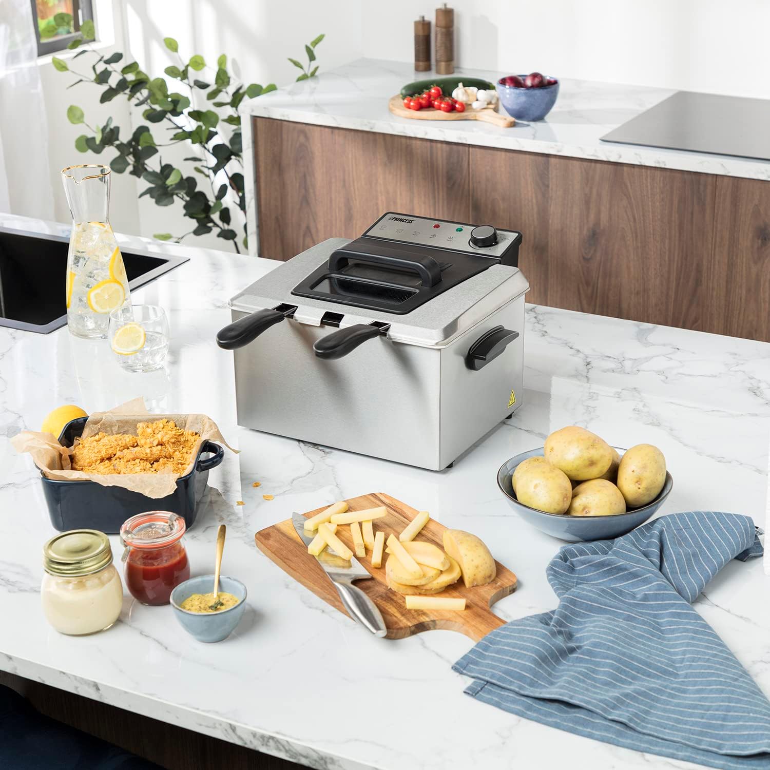 Friteuse à huile – 5 L – Habillage en acier inoxydable – 3270 W – Zone froide pour une friture saine – Couvercle avec filtre et vitre – 185000 Double panier 5 Litres