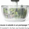 Test OXO 324 Essoreuse à salade 26 cm : la pompe qui simplifie enfin le séchage de la salade