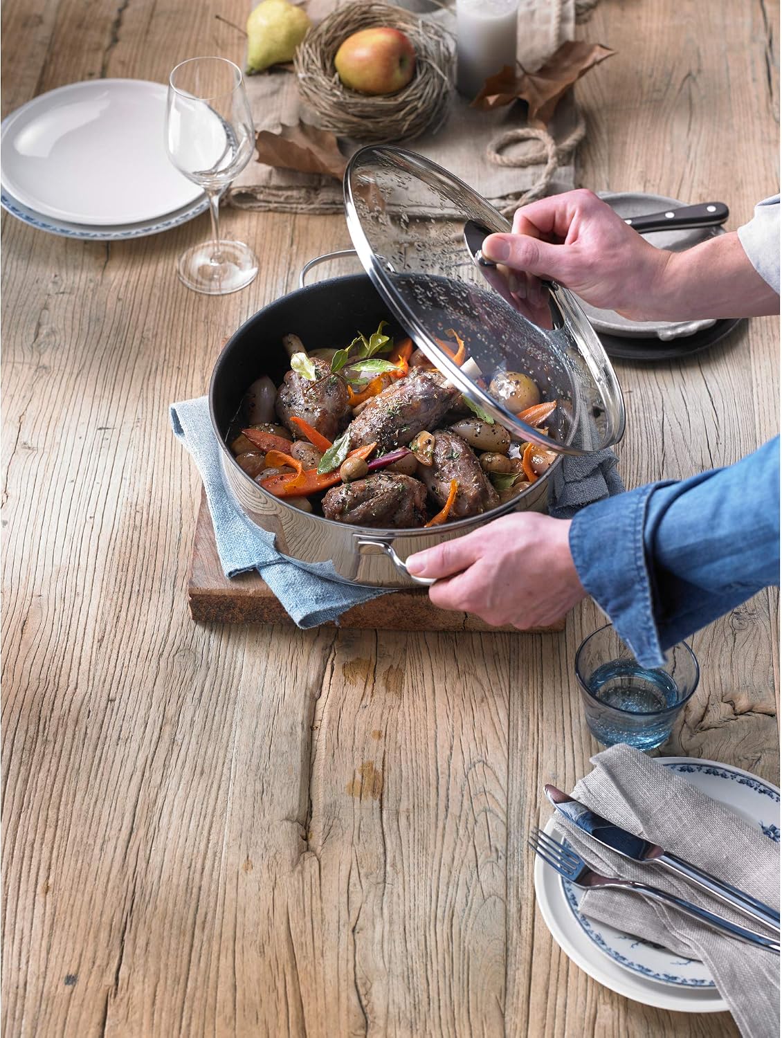 Poêle à Braiser 28 cm avec bord haut et couvercle – Braisière à induction 5,0 l en acier inoxydable Cromargan, revêtement antiadhésif et allant au four, poêle robuste pour braiser Sauteuse Profi Select